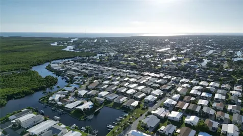 17 Copenhagen Avenue Punta Gorda FL 33950