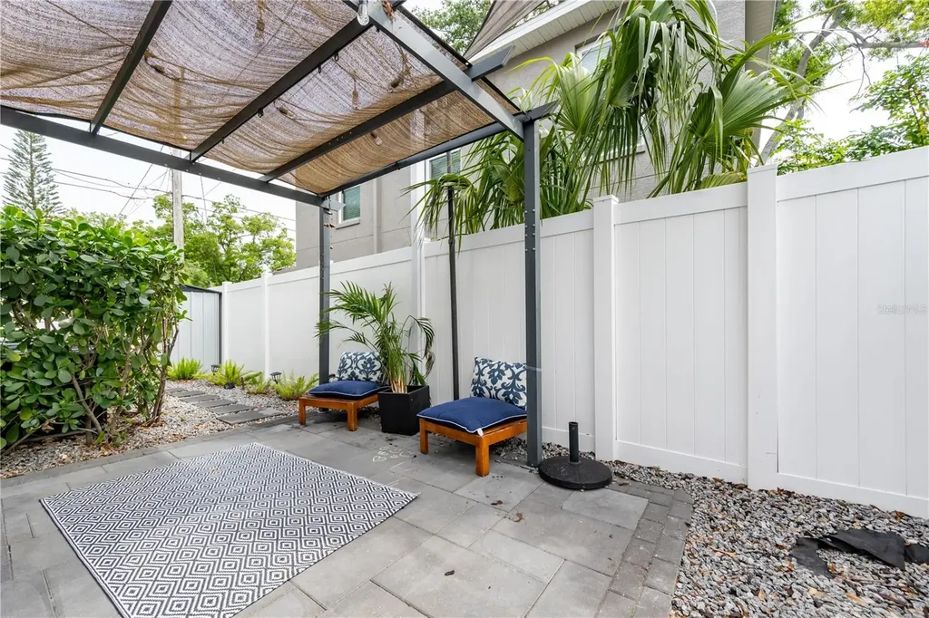350 28th Street S St Petersburg FL 33712