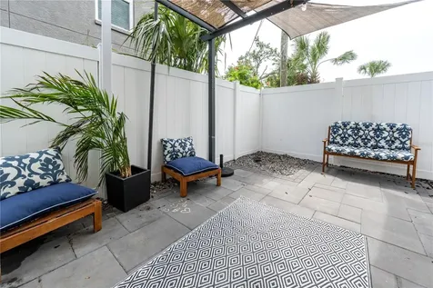 350 28th Street S St Petersburg FL 33712