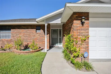 6549 Foxmoor Drive Zephyrhills FL 33542
