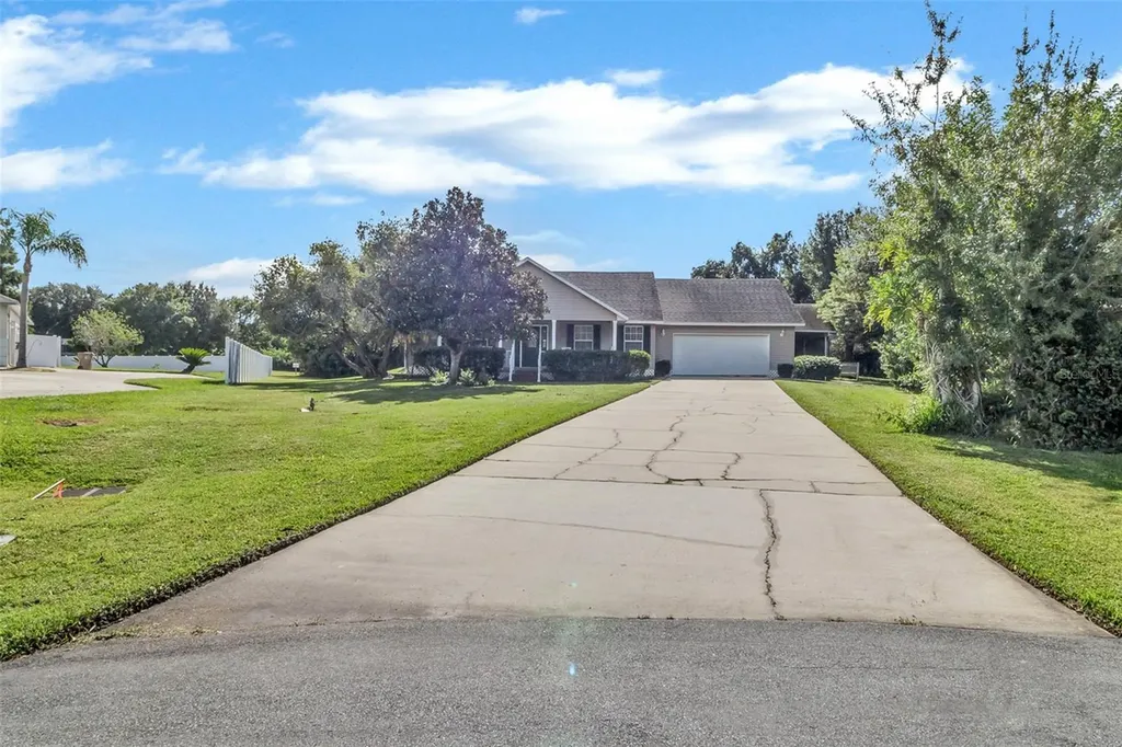 1842 W Virginia Drive Kissimmee FL 34744