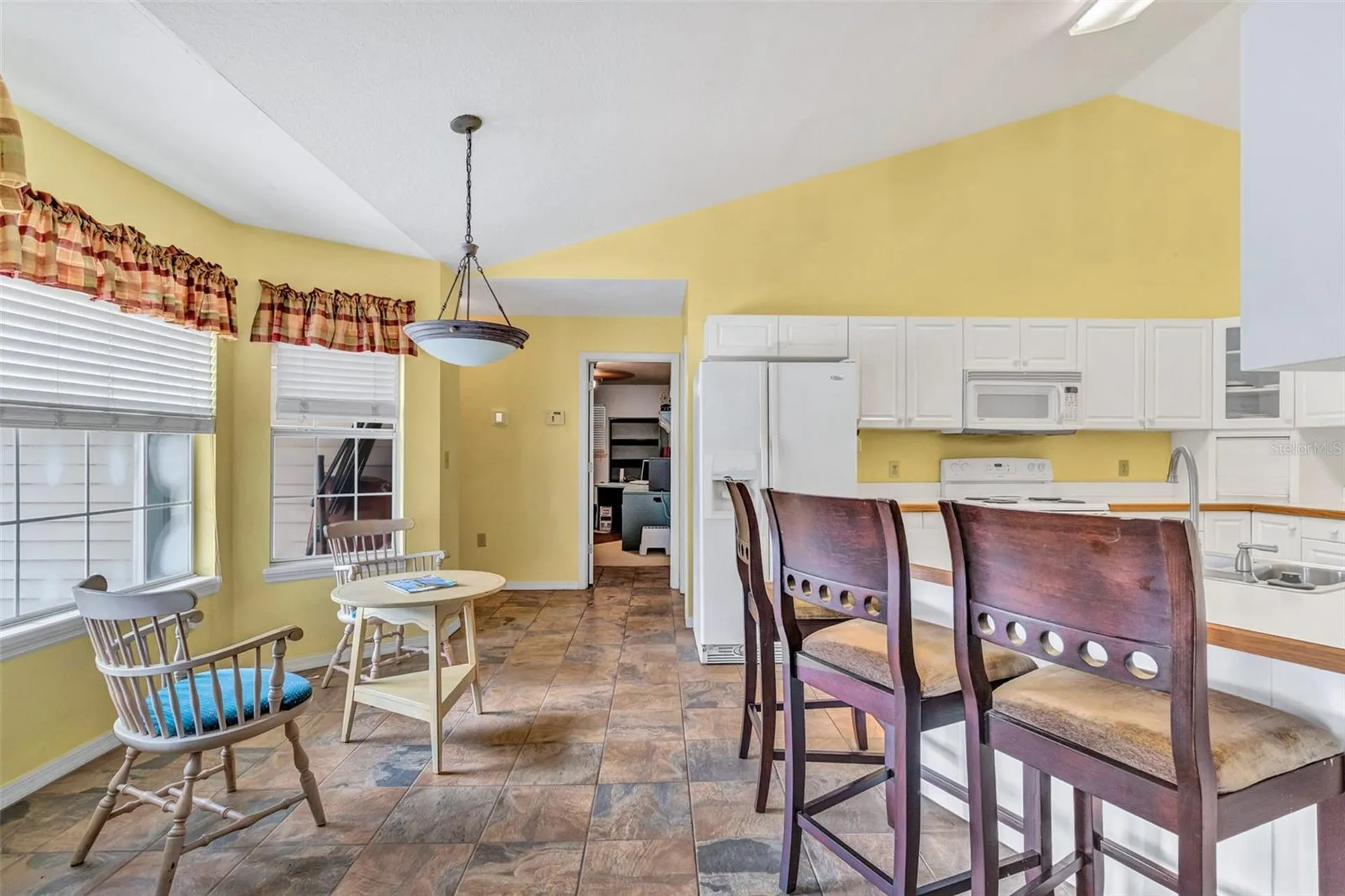 1842 W Virginia Drive Kissimmee FL 34744