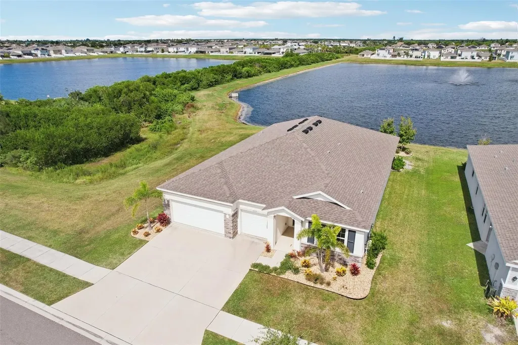 1027 Ocean Spray Drive Ruskin FL 33570