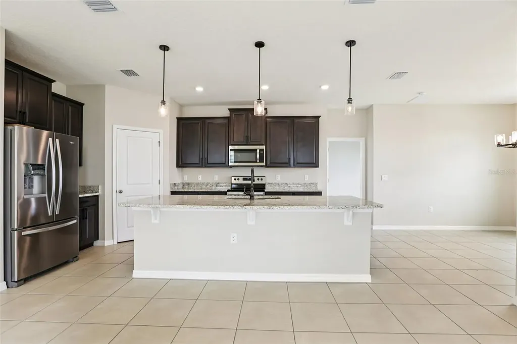 1027 Ocean Spray Drive Ruskin FL 33570