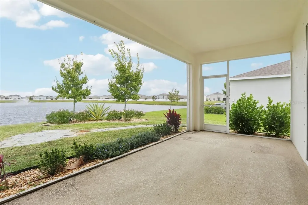 1027 Ocean Spray Drive Ruskin FL 33570