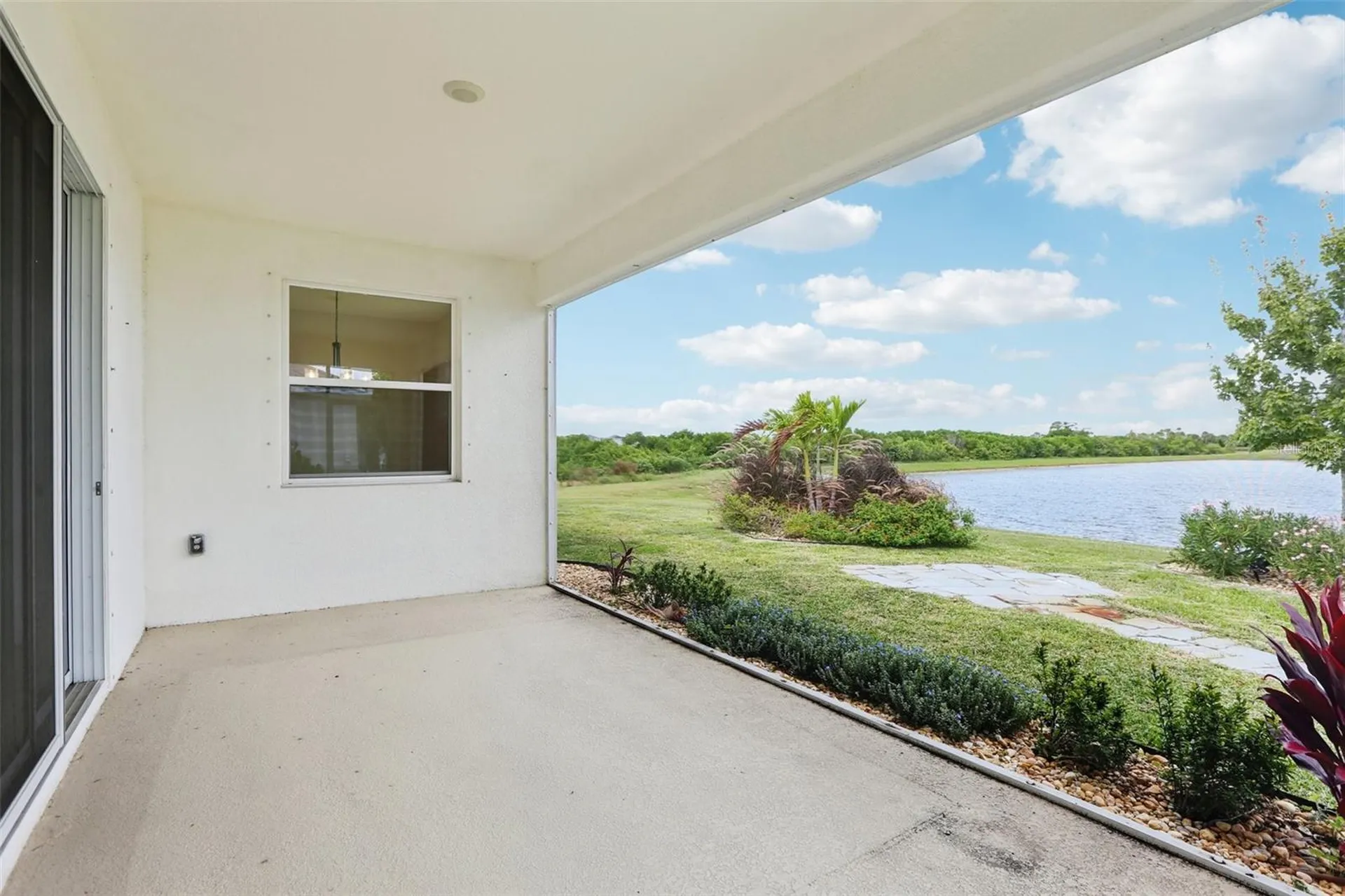 1027 Ocean Spray Drive Ruskin FL 33570