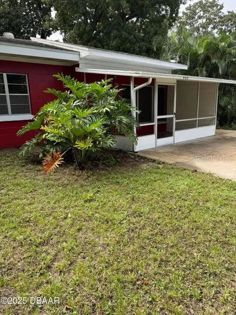 448 Dorothy Avenue Daytona Beach FL 32117