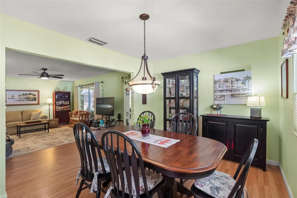 1325 Glen Oaks Drive E Sarasota FL 34232