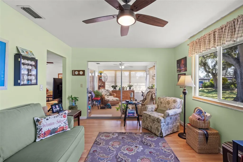 1325 Glen Oaks Drive E Sarasota FL 34232