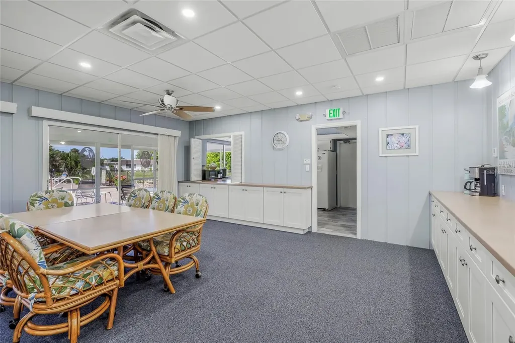 1325 Glen Oaks Drive E Sarasota FL 34232