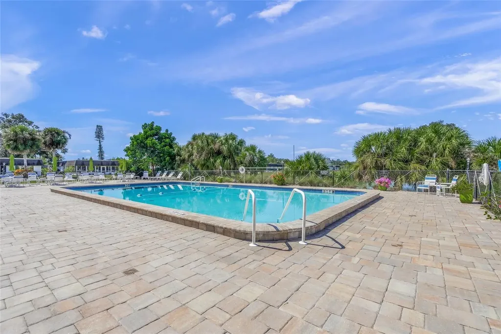 1325 Glen Oaks Drive E Sarasota FL 34232