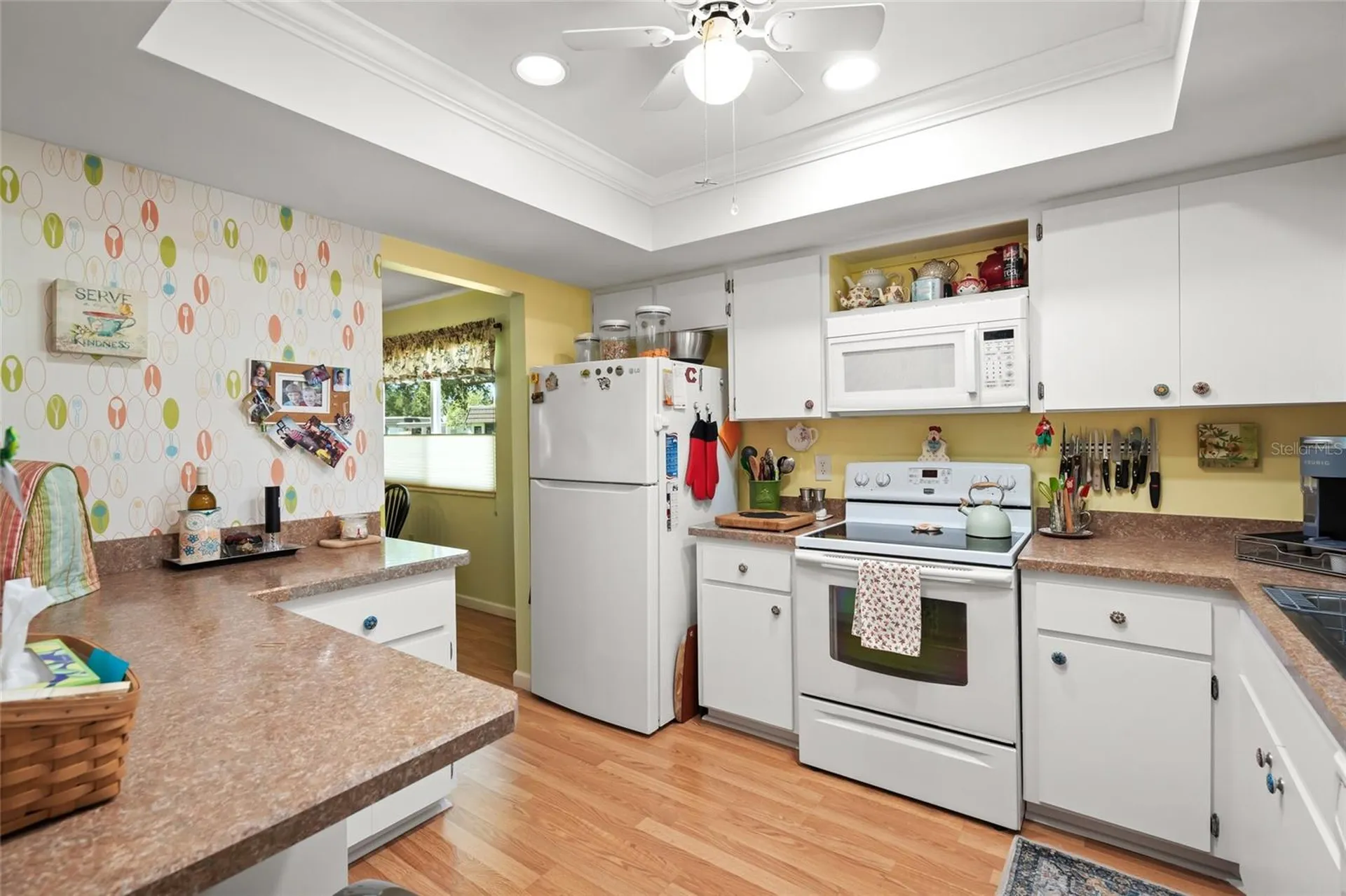 1325 Glen Oaks Drive E Sarasota FL 34232