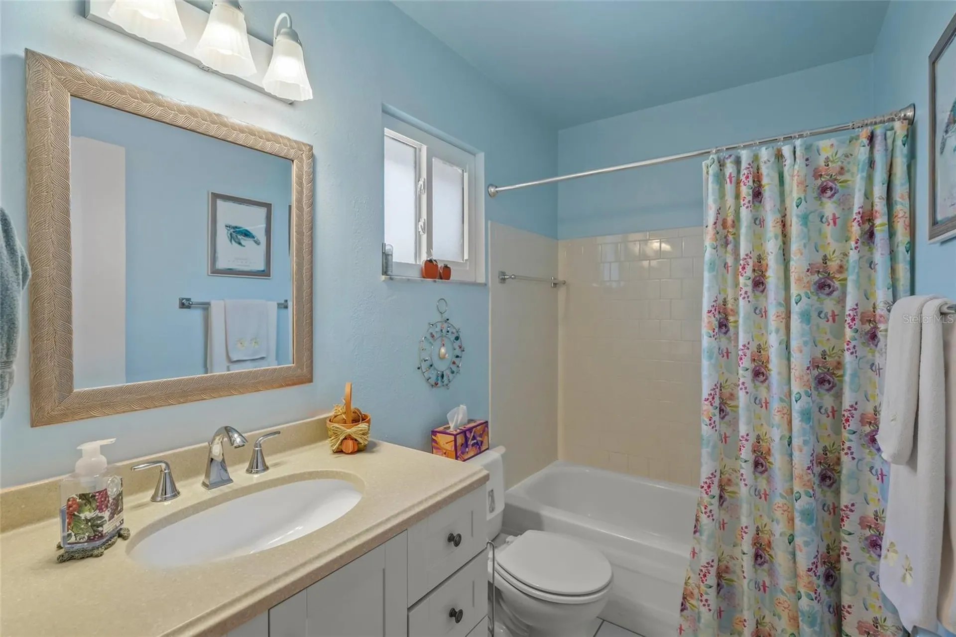 1325 Glen Oaks Drive E Sarasota FL 34232