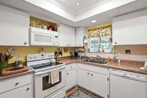 1325 Glen Oaks Drive E Sarasota FL 34232