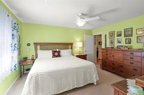 1325 Glen Oaks Drive E Sarasota FL 34232