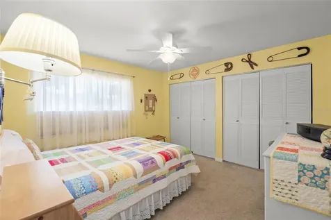 1325 Glen Oaks Drive E Sarasota FL 34232