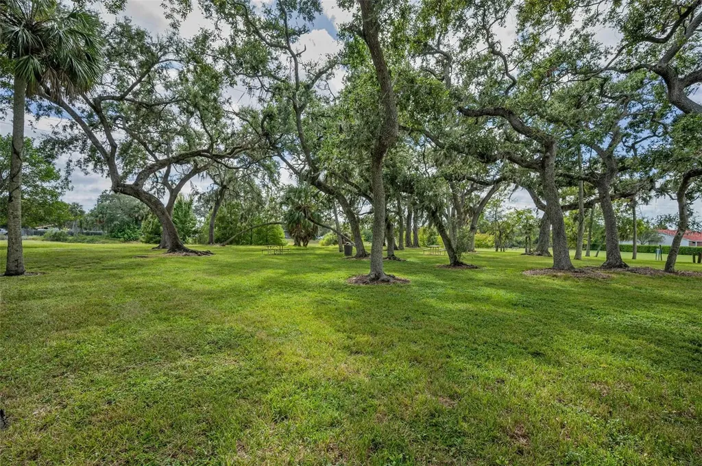 1400 Water View Drive W Largo FL 33771