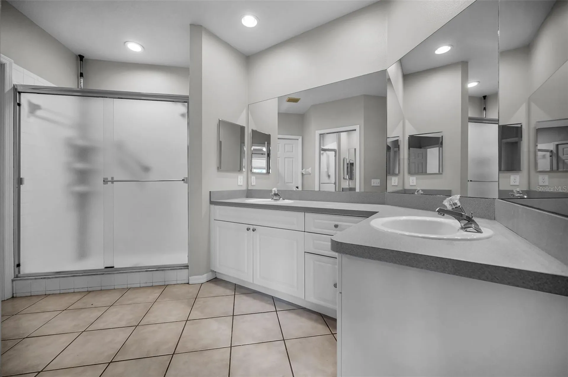 1400 Water View Drive W Largo FL 33771