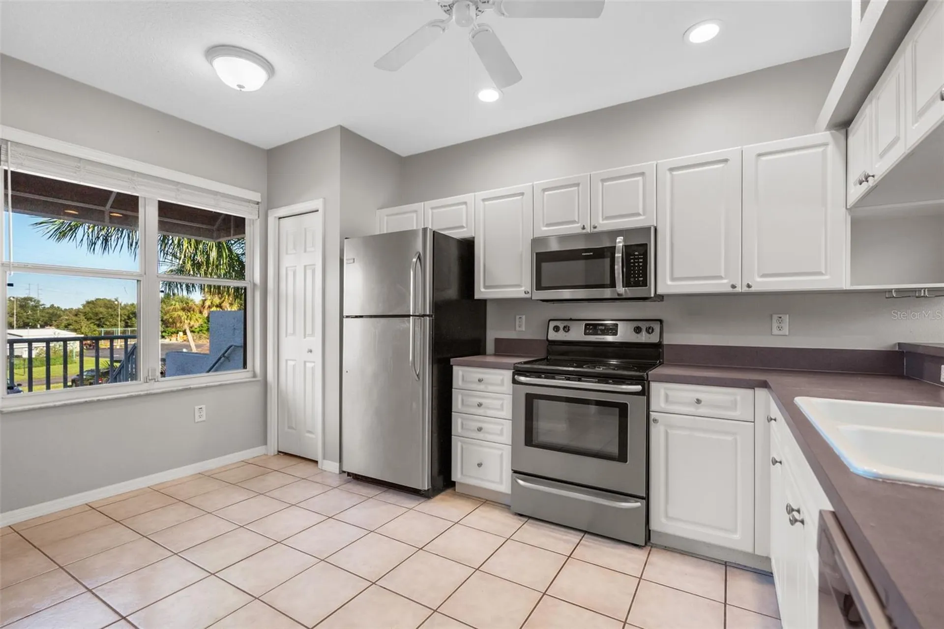1400 Water View Drive W Largo FL 33771