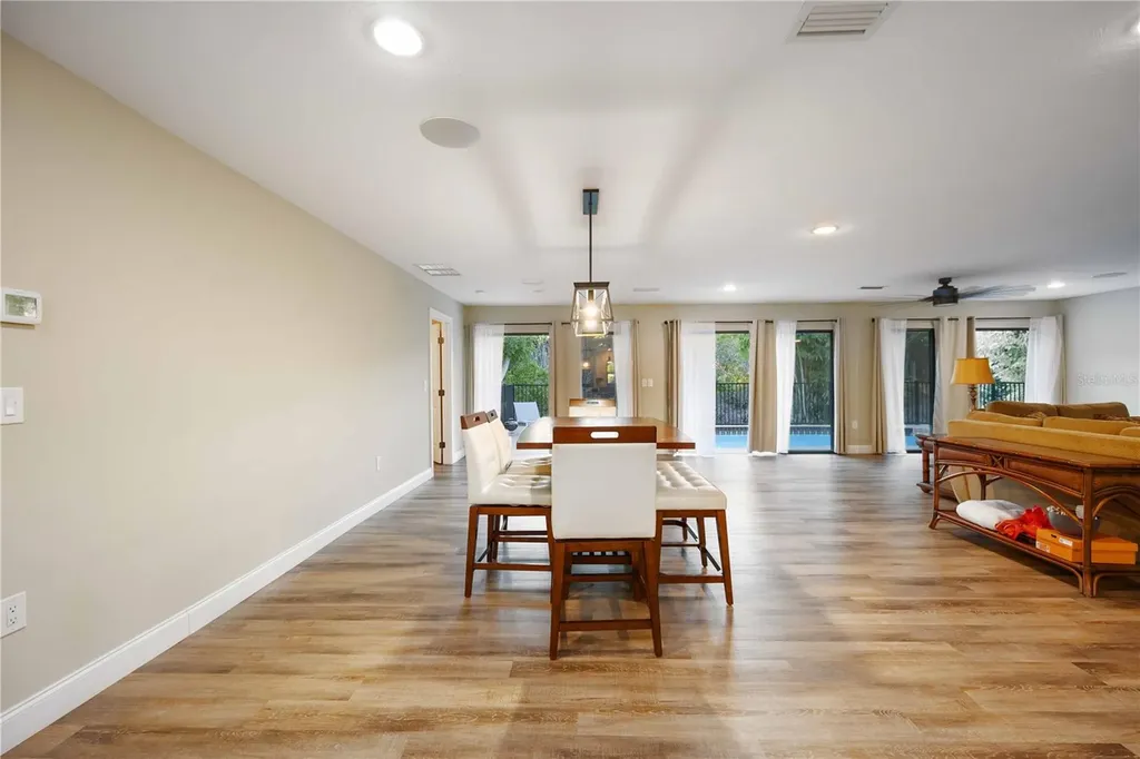 635 Tropical Circle Sarasota FL 34242