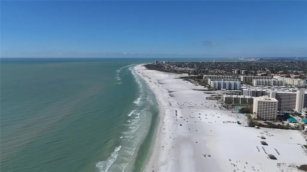635 Tropical Circle Sarasota FL 34242