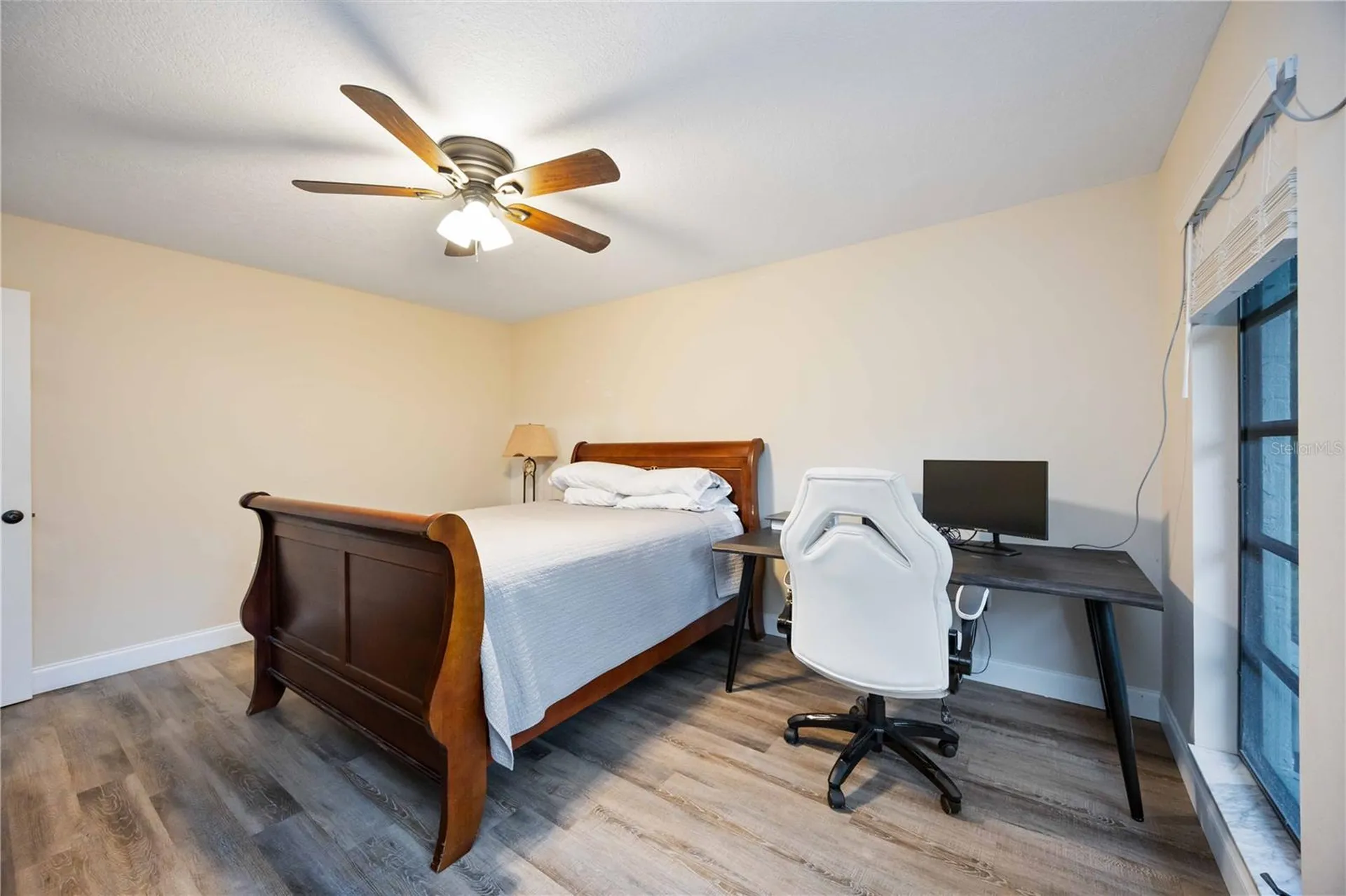 635 Tropical Circle Sarasota FL 34242