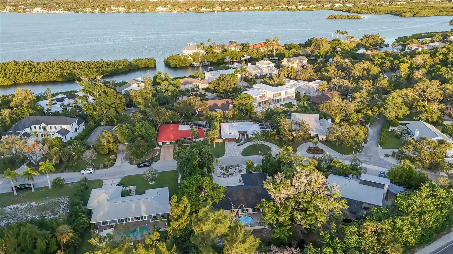 635 Tropical Circle Sarasota FL 34242