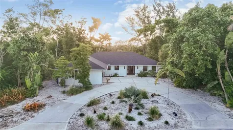 635 Tropical Circle Sarasota FL 34242