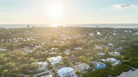 635 Tropical Circle Sarasota FL 34242