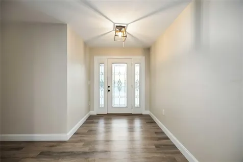 635 Tropical Circle Sarasota FL 34242