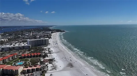 635 Tropical Circle Sarasota FL 34242