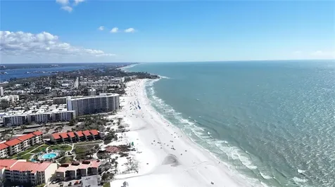 635 Tropical Circle Sarasota FL 34242