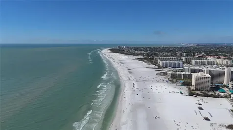 635 Tropical Circle Sarasota FL 34242