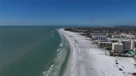 635 Tropical Circle Sarasota FL 34242