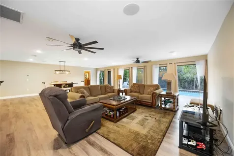 635 Tropical Circle Sarasota FL 34242