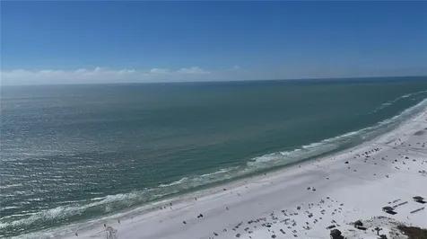 635 Tropical Circle Sarasota FL 34242