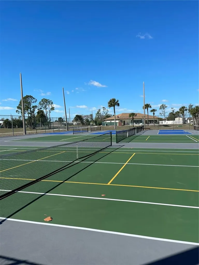 13384 Darnell Avenue Port Charlotte FL 33981