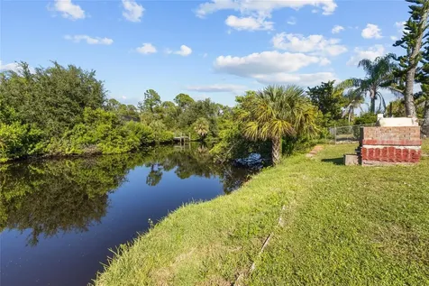 13384 Darnell Avenue Port Charlotte FL 33981