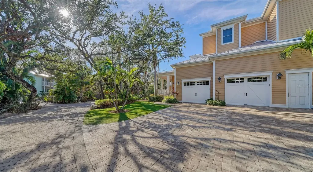 5309 Hidden Harbor Road Sarasota FL 34242