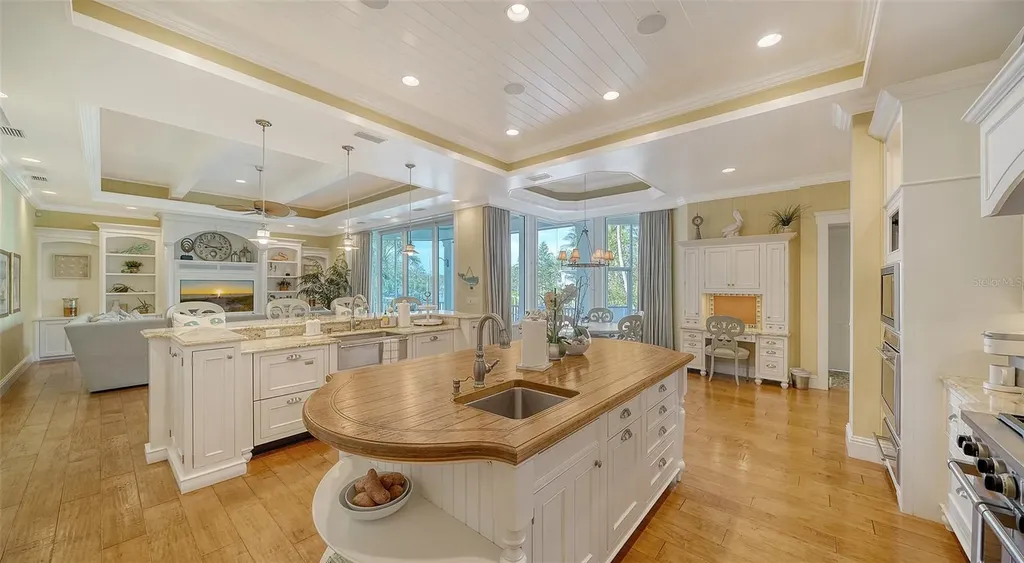 5309 Hidden Harbor Road Sarasota FL 34242