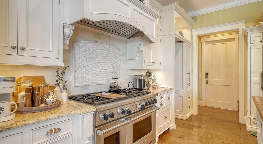 5309 Hidden Harbor Road Sarasota FL 34242