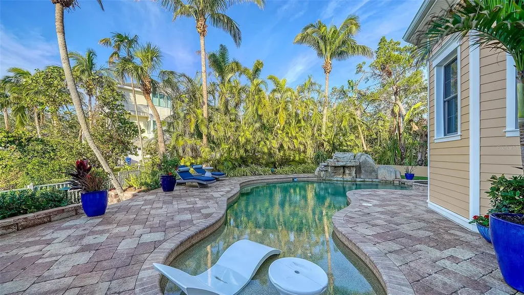 5309 Hidden Harbor Road Sarasota FL 34242