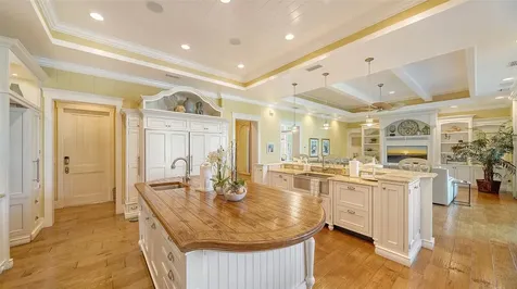 5309 Hidden Harbor Road Sarasota FL 34242