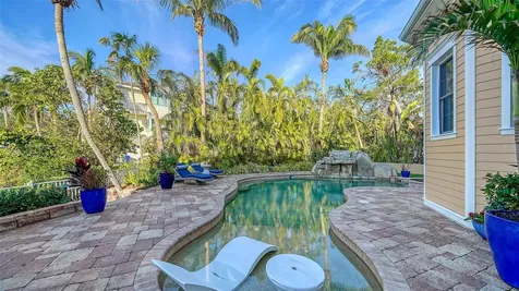 5309 Hidden Harbor Road Sarasota FL 34242
