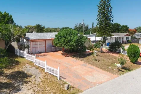 3409 Briar Cliff Drive Holiday FL 34691