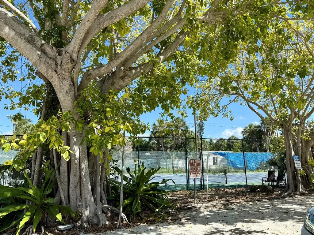 5808 Gulf Drive Holmes Beach FL 34217