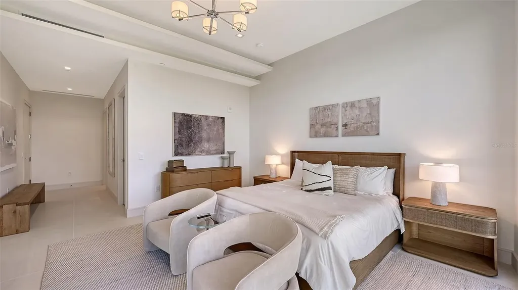 1591 Gulf Of Mexico Drive Longboat Key FL 34228