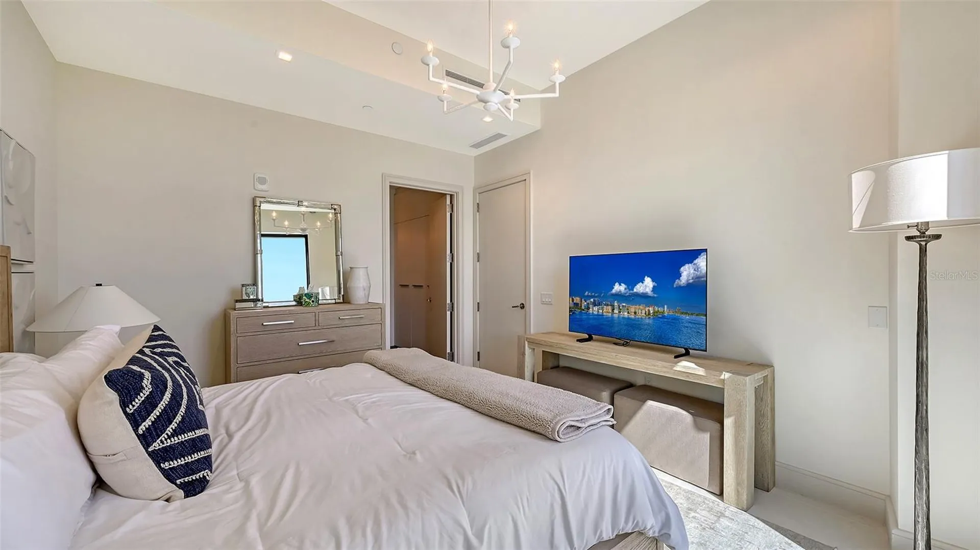 1591 Gulf Of Mexico Drive Longboat Key FL 34228