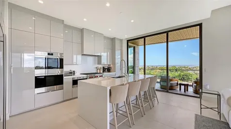 1591 Gulf Of Mexico Drive Longboat Key FL 34228