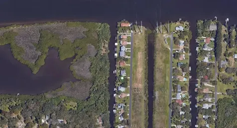 9919 Bay Drive Gibsonton FL 33534